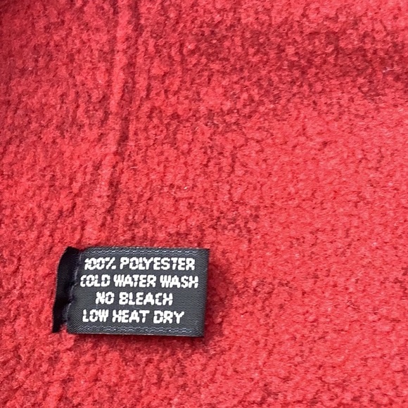 Granny core for Fall. Lovely rust vest with a rosette front clasp. Cowl neck. - Picture 6 of 12